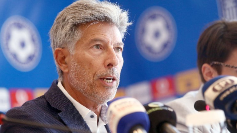 Περέιρα στους διαιτητές: «Να είμαστε μια γροθιά»